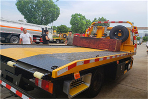 双牌附近拖车电话号码服务